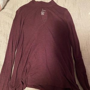 Cutout front longsleeve